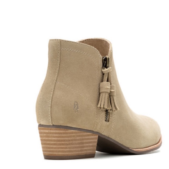 NEW HUSH PUPPIES Women's Sierra Tassel Boot Size: 8.5 - Picture 3 of 8